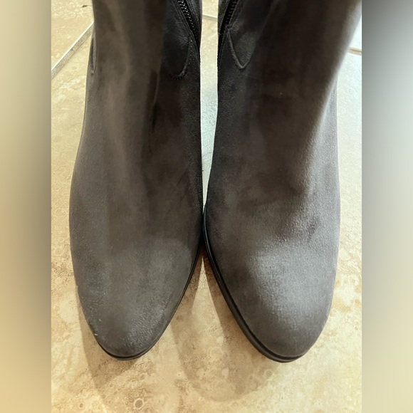 ABOUND Knee High Heeled Boots - Picture 4 of 5